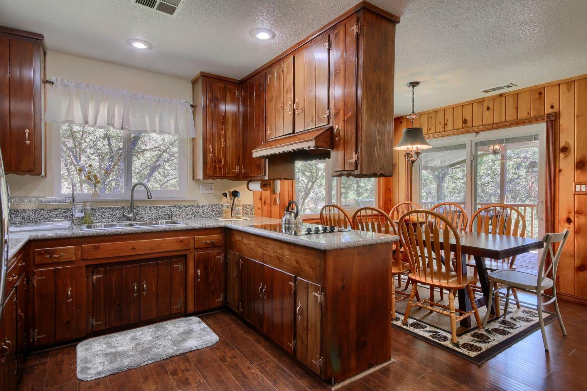 Yosemite Corner W New Game Room/hot Tub/ev *