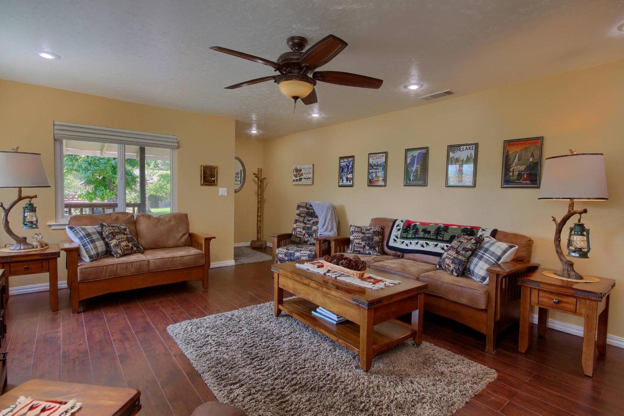 Vakantiehuis Yosemite Corner W New Game Room/hot Tub/ev